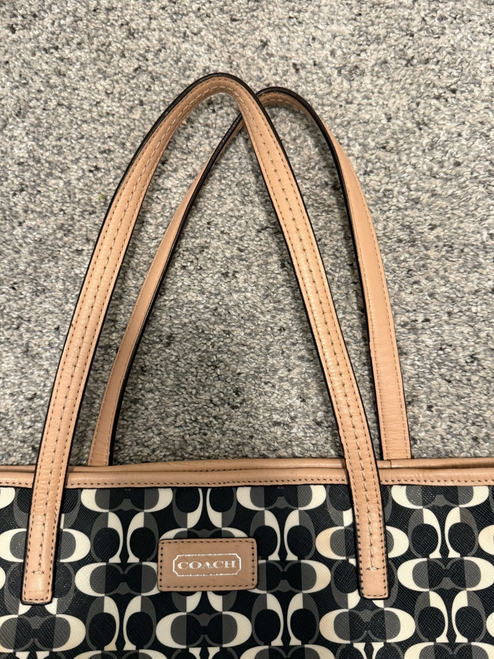 Coach F23673 Optic Signature C Large Coated Canvas Tote - Picture 14 of 16